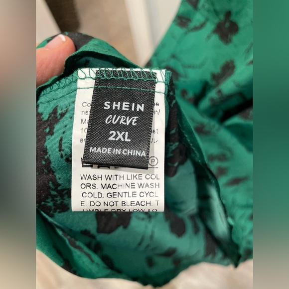 SHEIN Green short sleeve floral dress size 2XL - Picture 2 of 3